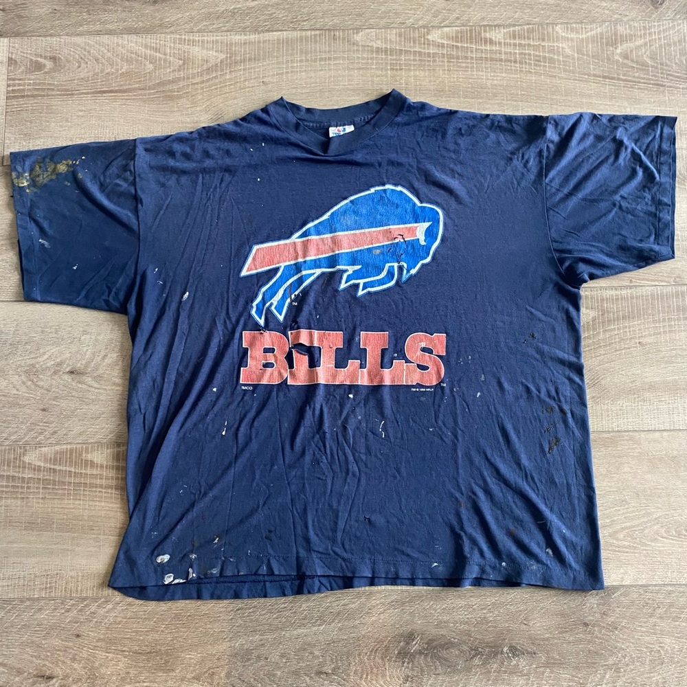 Vintage & Thrashed Buffalo Bills shirt - 1994 - XXXL - Tee Jays tag - NFL
